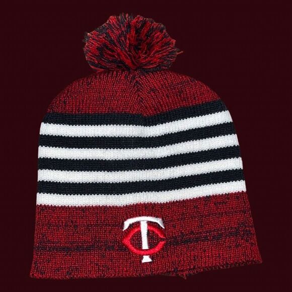 Fanatics MLB Twins Baseball Red Navy White Pom Pom Beanie - Picture 4 of 4